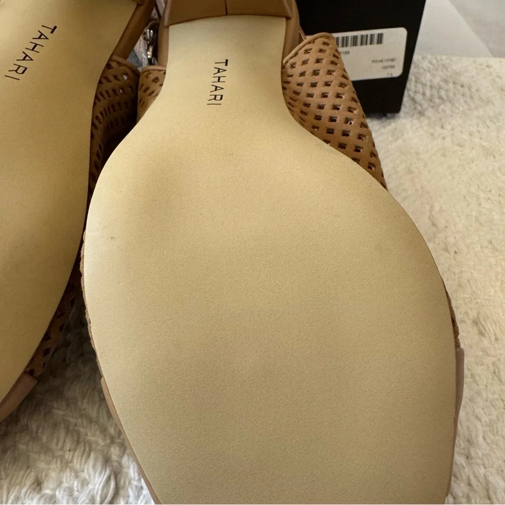 BNWB-Tahari Eloise Slingback Stacked Heel Sandal Size 7 1/2 Fawn